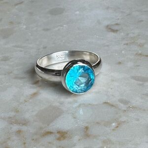NWOT Sundance Bluemoss Ring, Blue Topaz, Sterling Silver